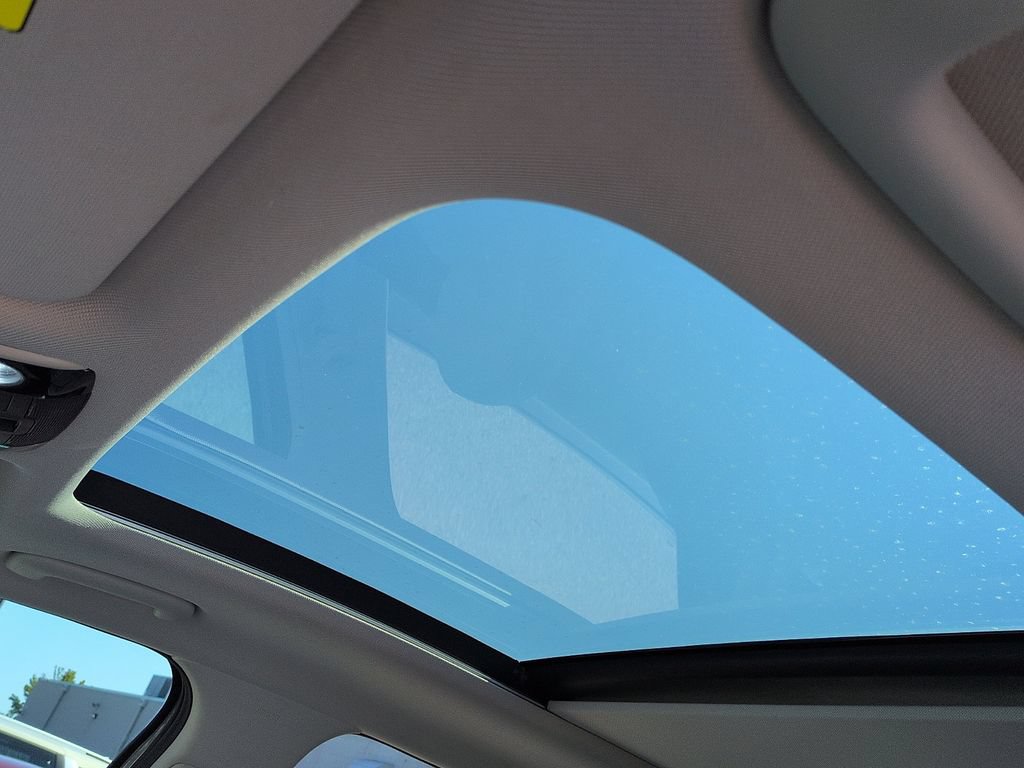 Used 2023 Kia Sorento EX w/ Panoramic Sunroof Package FWD image 10