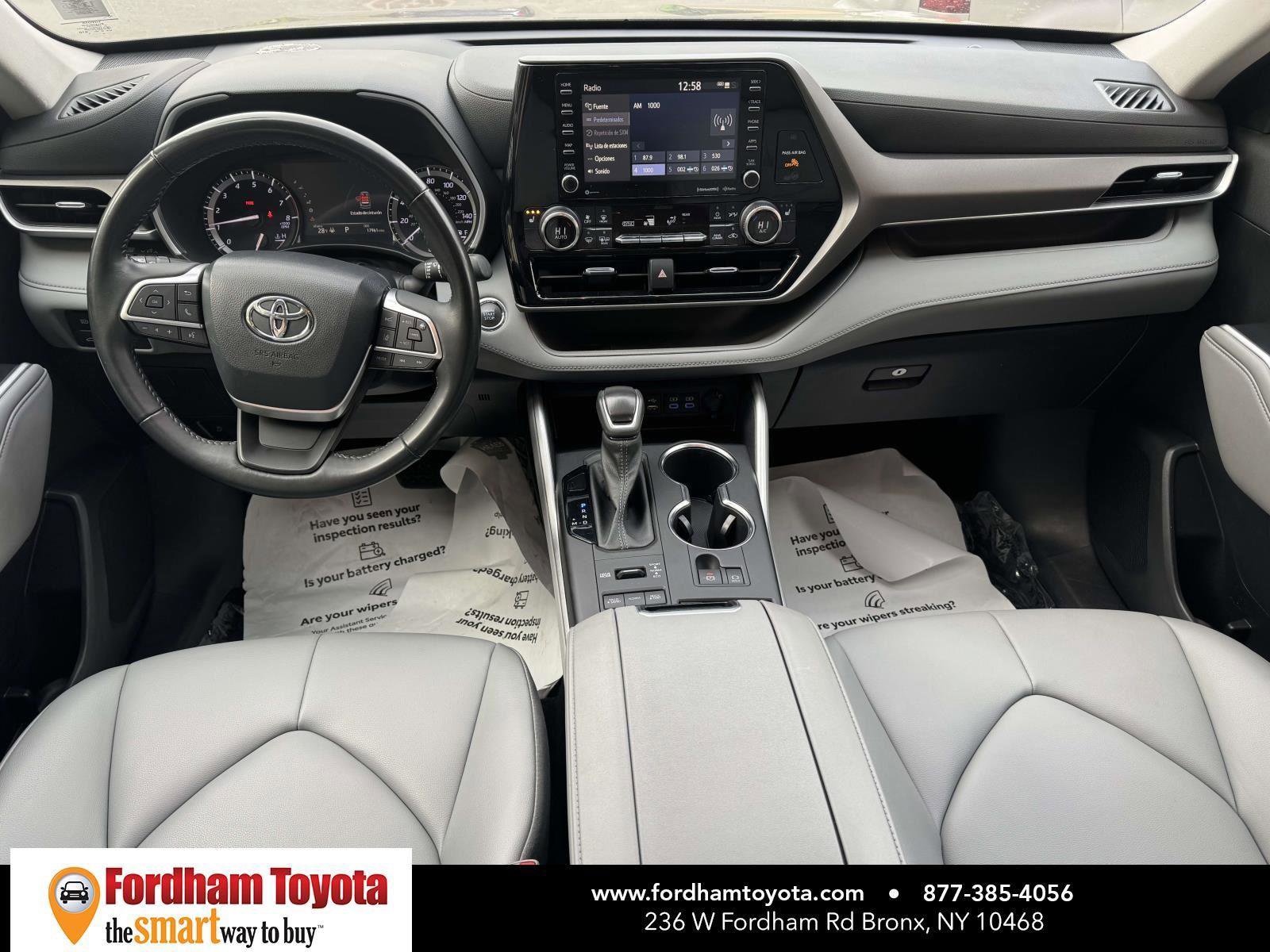 Used 2022 Toyota Highlander XLE image 12
