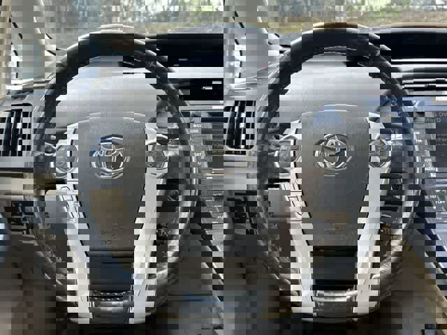 Used 2011 Toyota Prius Four w/ Solar Roof Pkg image 7