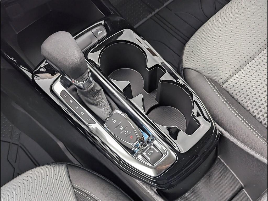 New 2026 Chevrolet Trax LT w/ LT Convenience Package FWD image 25