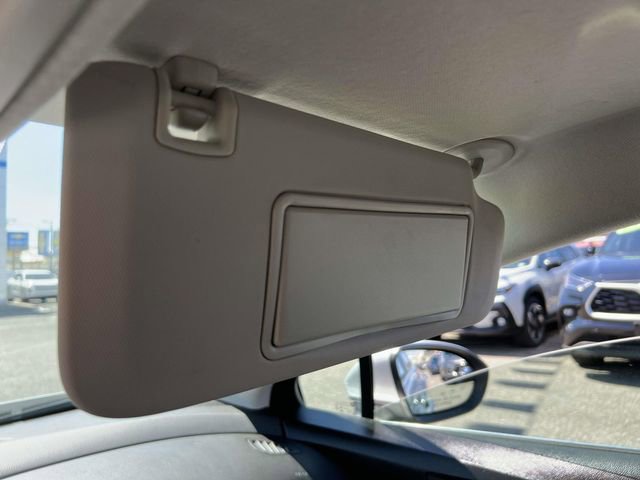 Used 2017 Chevrolet Cruze Premier image 34