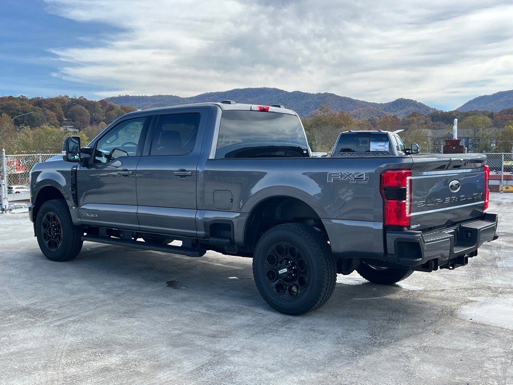 New 2026 Ford F250 XLT w/ XLT Premium Package image 4