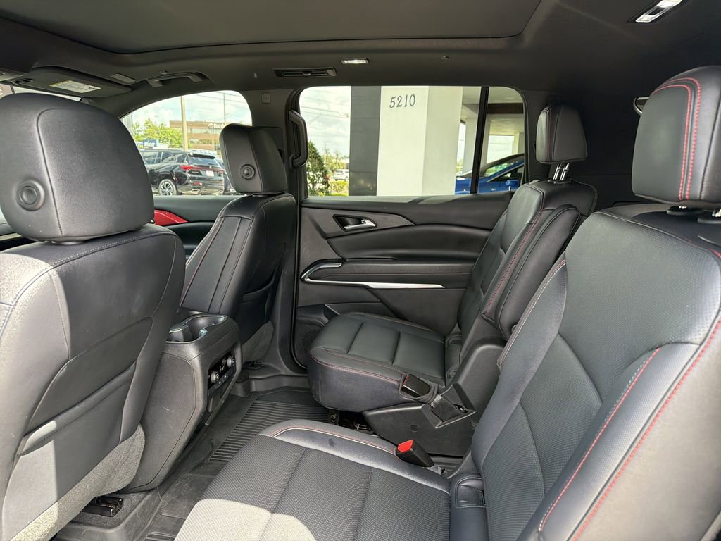 Certified 2024 Chevrolet Traverse Z71 image 18