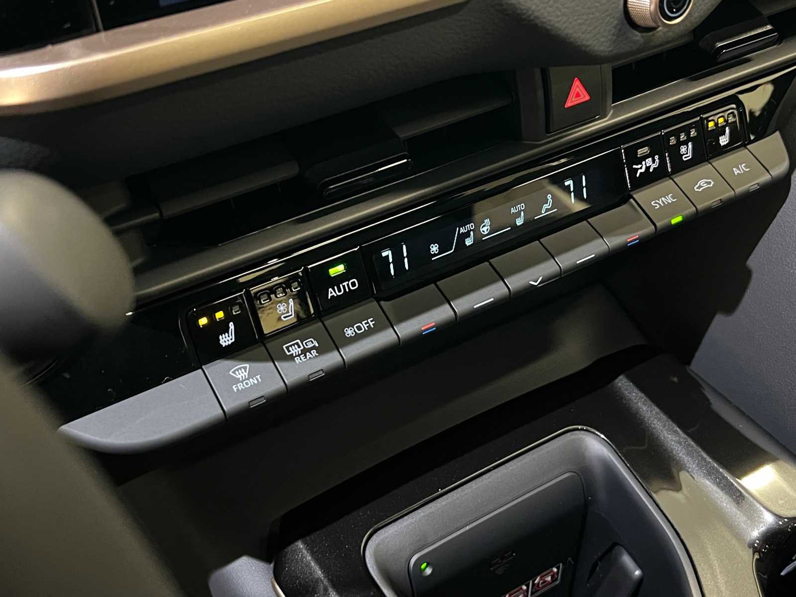 New 2026 Toyota Crown Platinum image 25