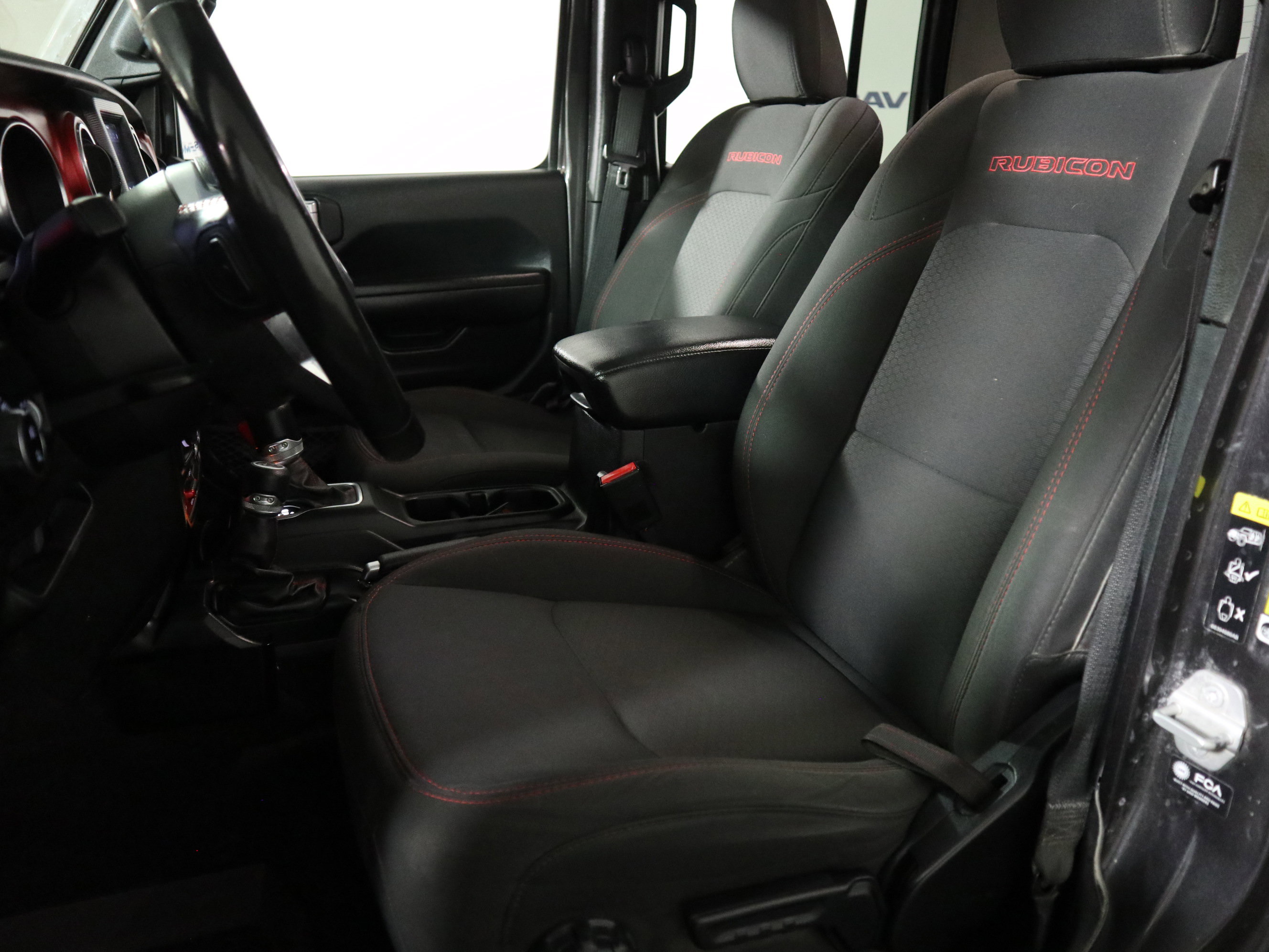 Used 2021 Jeep Gladiator Rubicon w/ Cold Weather Group image 22