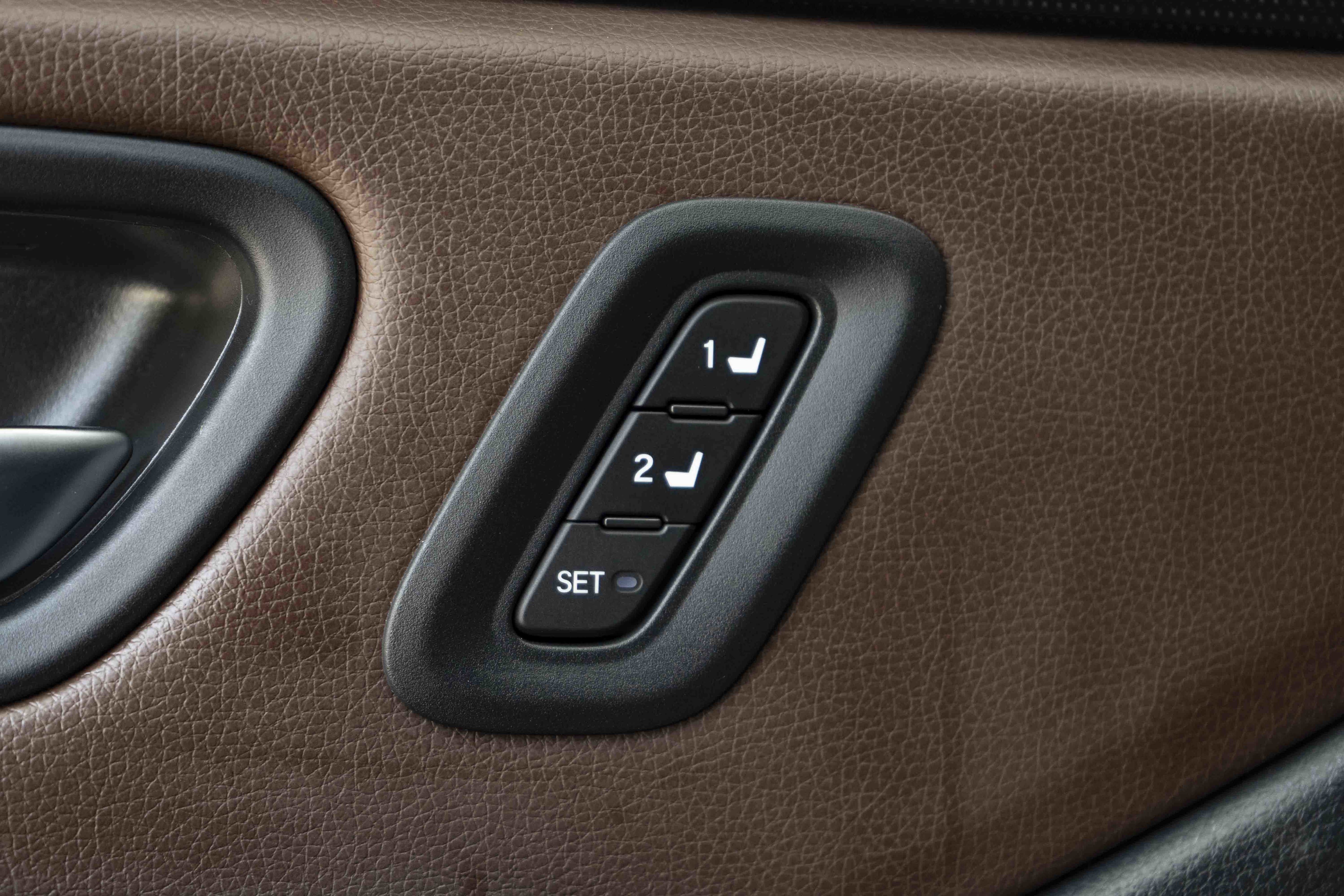 Used 2025 Honda Pilot Elite image 39