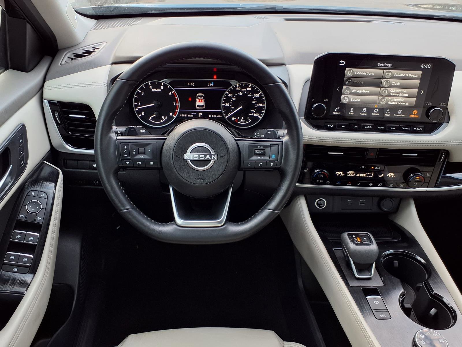 Used 2023 Nissan Rogue SL w/ SL Premium Package image 13