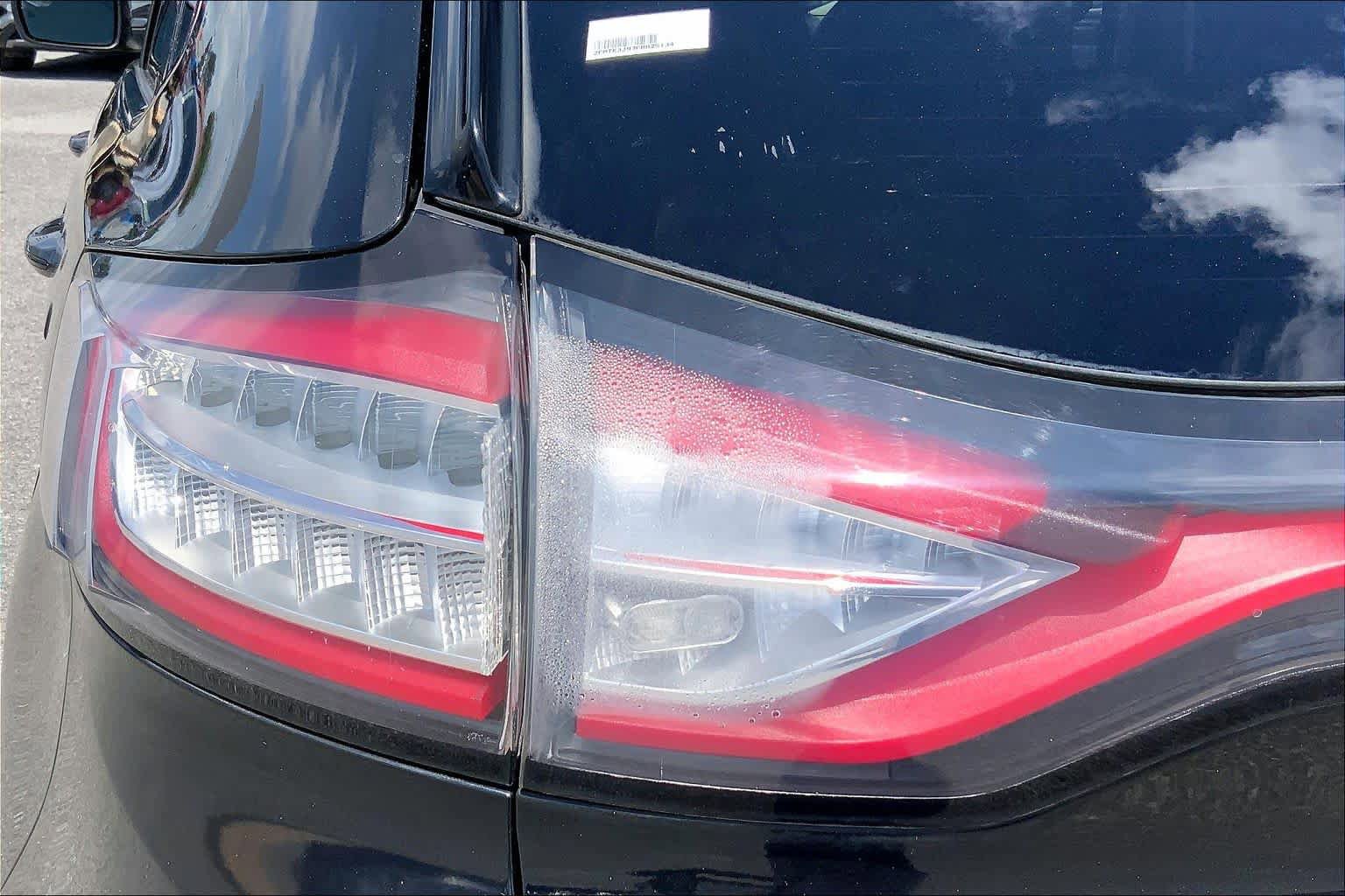 Used 2015 Ford Edge SEL FWD image 28