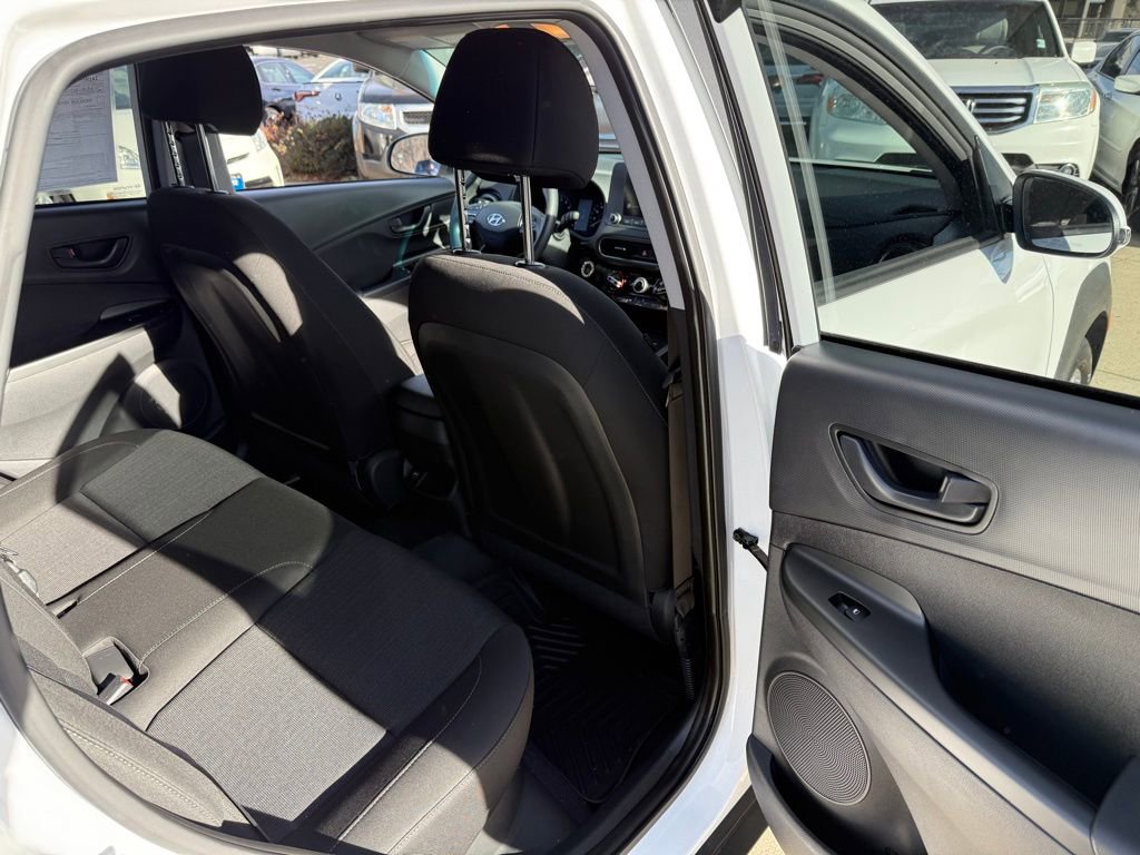Used 2023 Hyundai Kona SEL w/ Cargo Package image 17