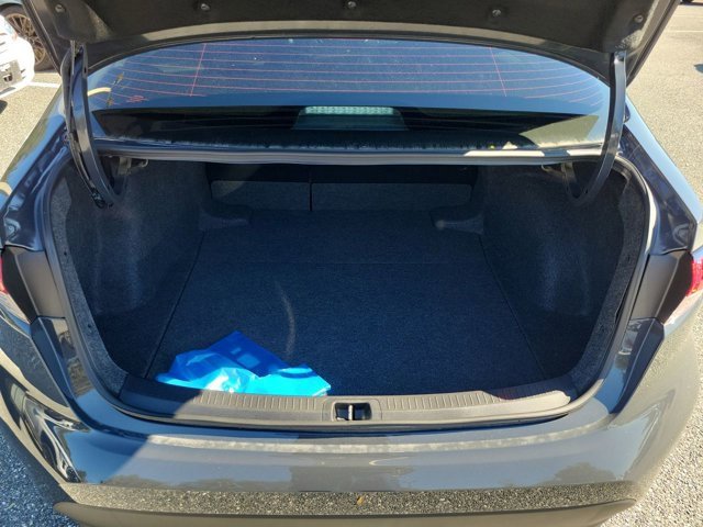 Used 2025 Toyota Corolla LE image 19