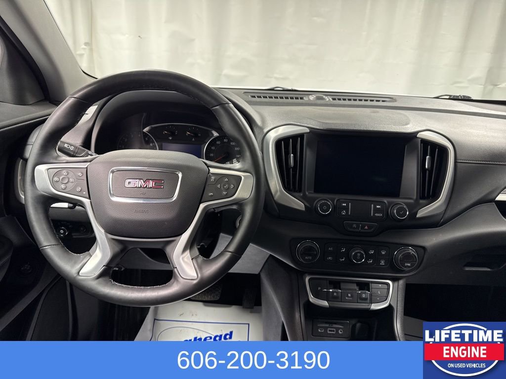 Used 2024 GMC Terrain SLT image 15