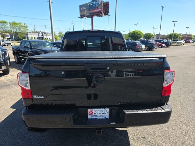 Used 2019 Nissan Titan SV w/ SV Convenience Package image 5