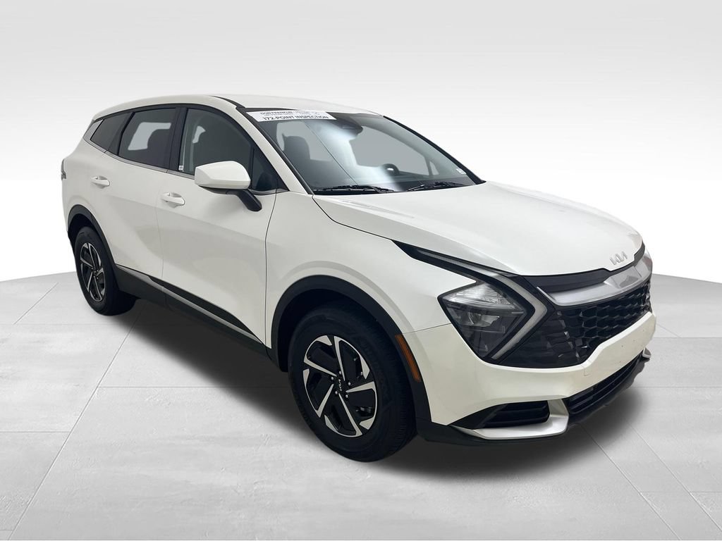 Used 2023 Kia Sportage LX AWD/4WD image 7