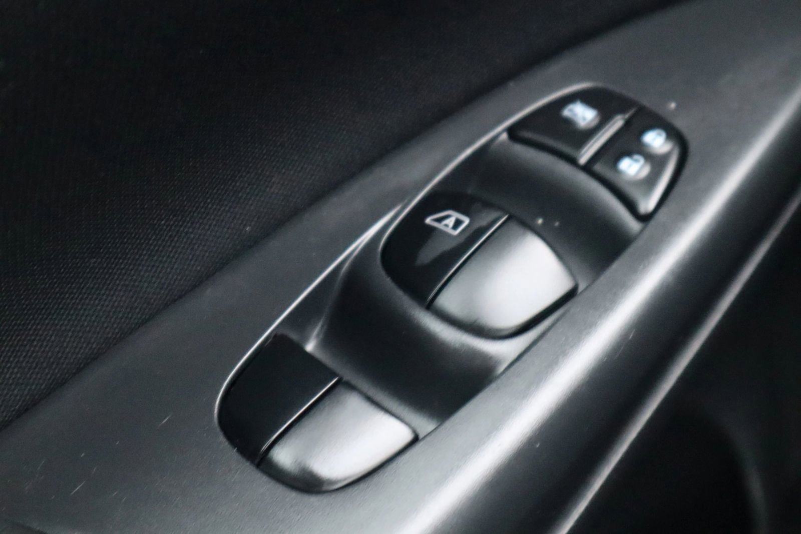 Used 2017 Nissan Sentra SV image 26