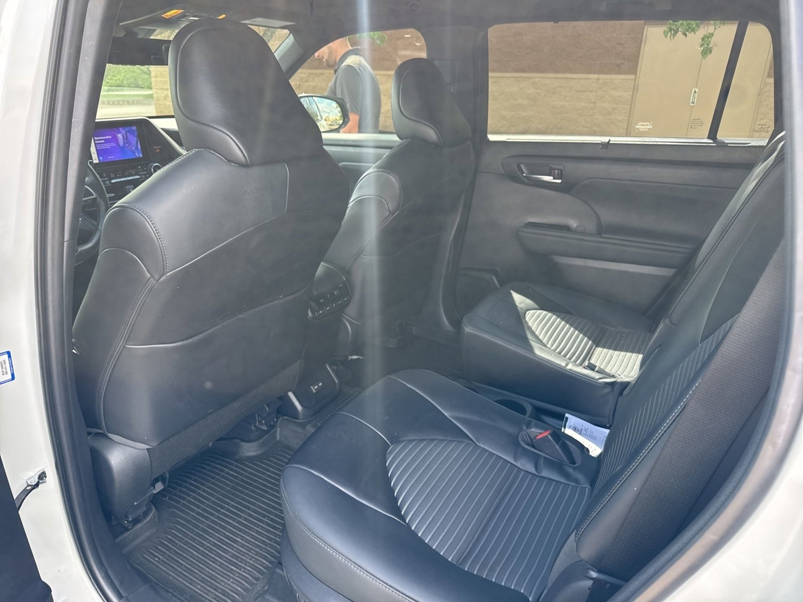 Used 2023 Toyota Highlander XSE image 11
