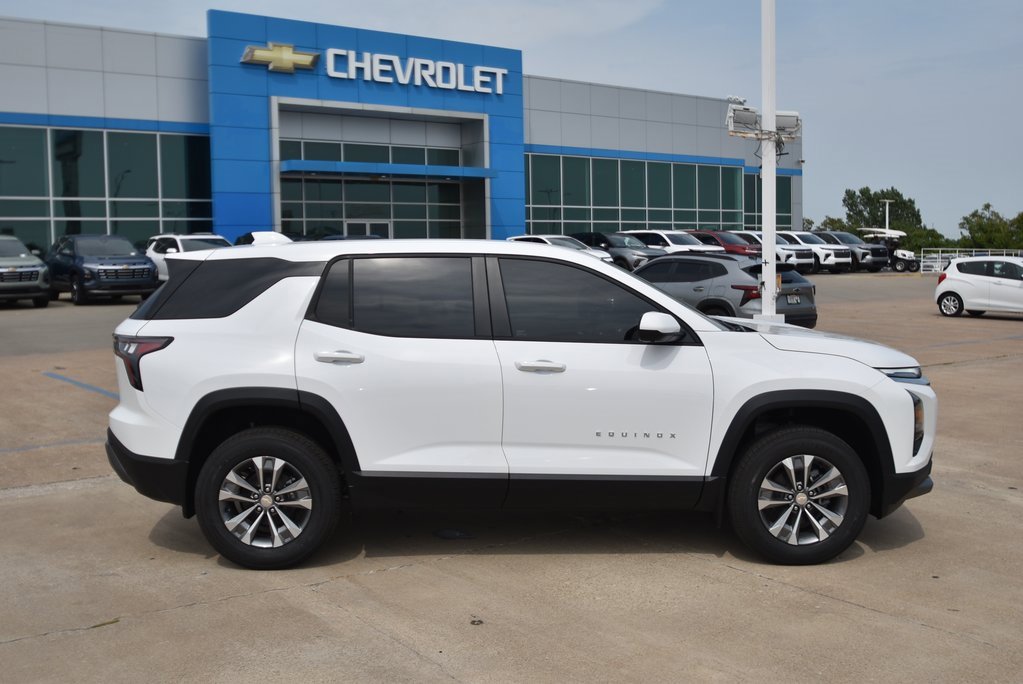 New 2026 Chevrolet Equinox LT w/ Safety and Technology Package image 3