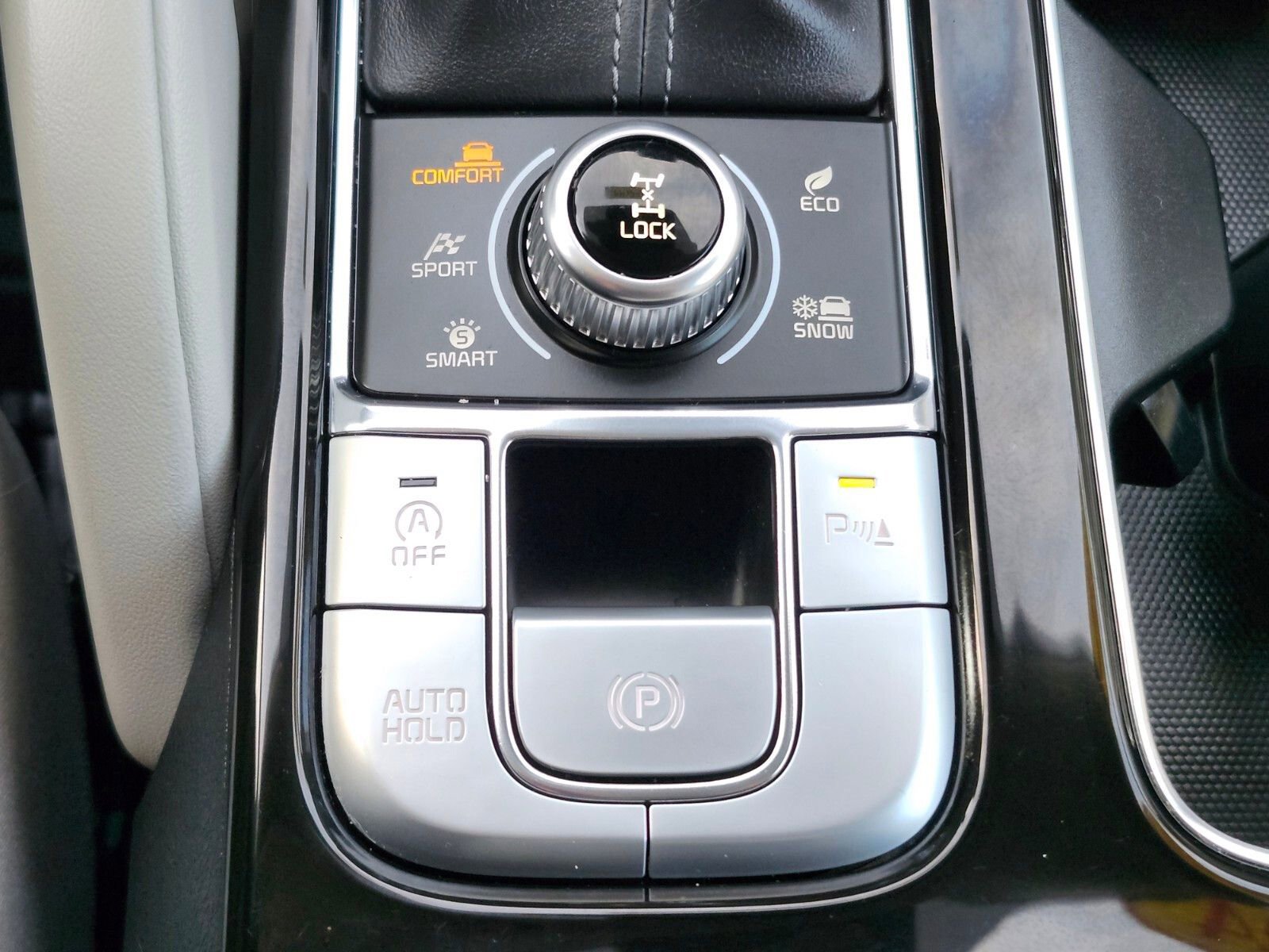 Used 2024 Kia Telluride S w/ S Sunroof Package image 25