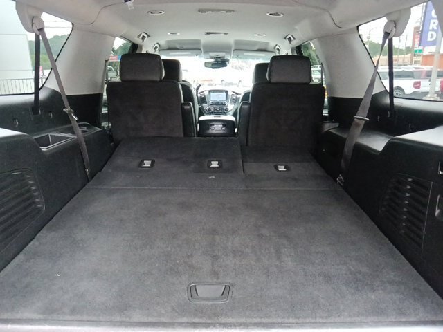 Used 2020 Chevrolet Suburban Premier RWD image 33