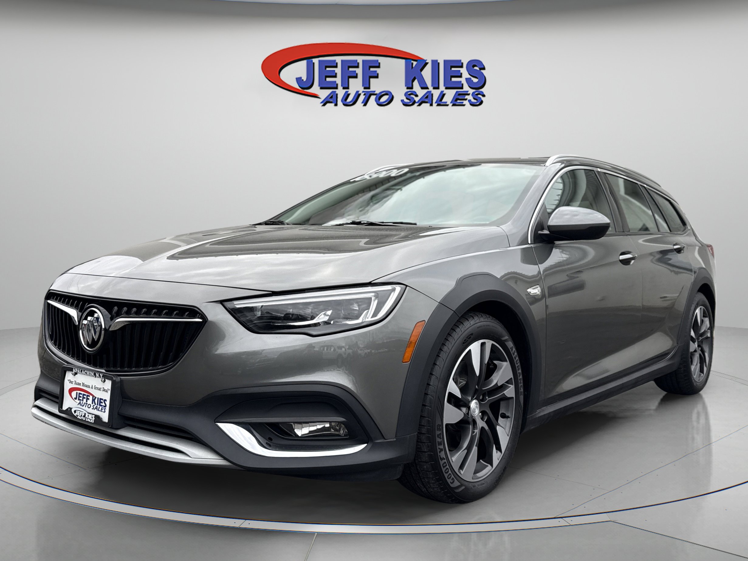 Used 2018 Buick Regal Preferred w/ Sights and Sounds Package