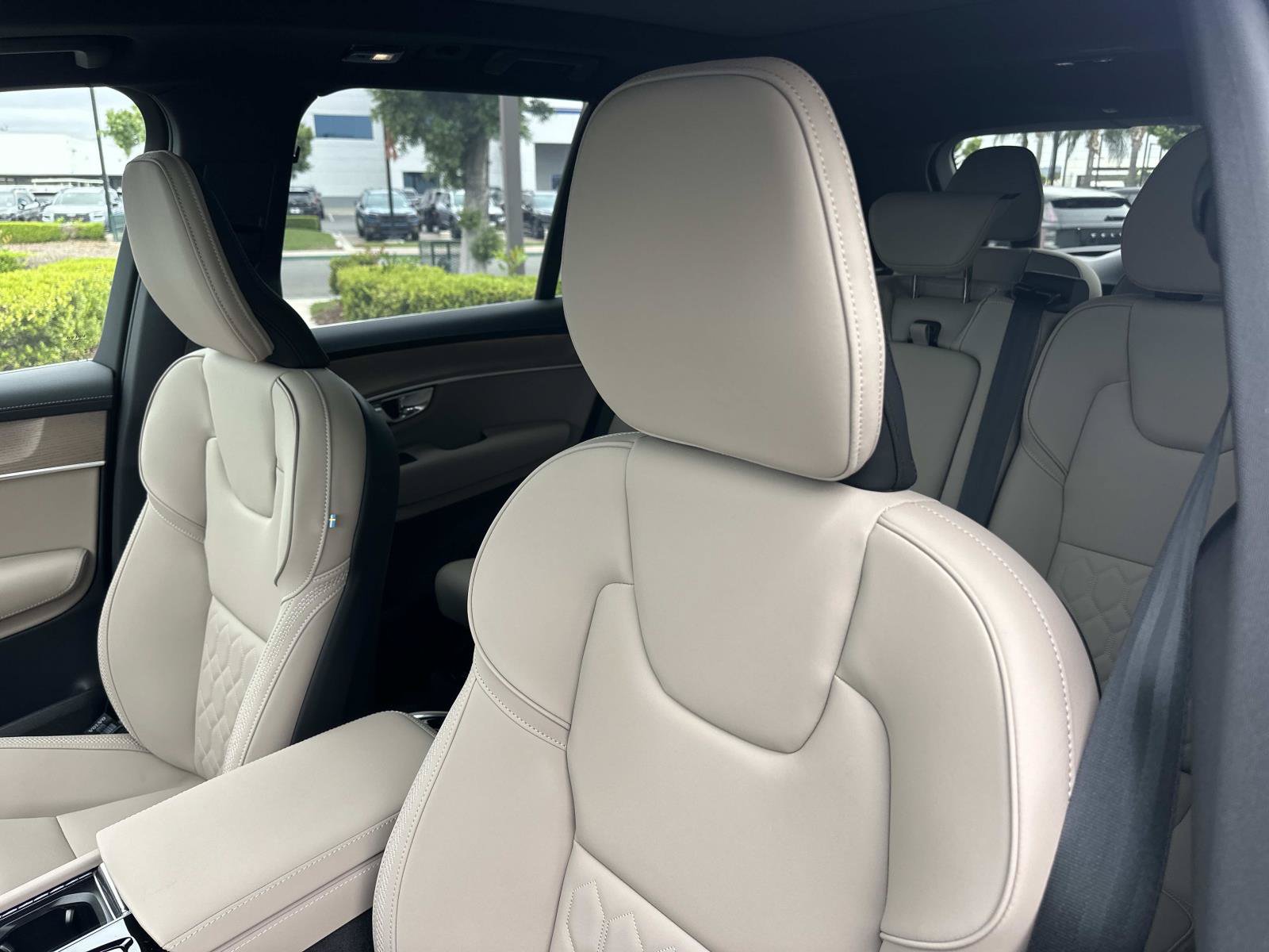 New 2026 Volvo XC90 T8 Plus AWD/4WD image 15