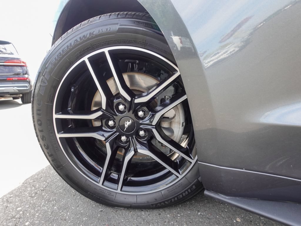 Used 2018 Ford Mustang Premium RWD image 11