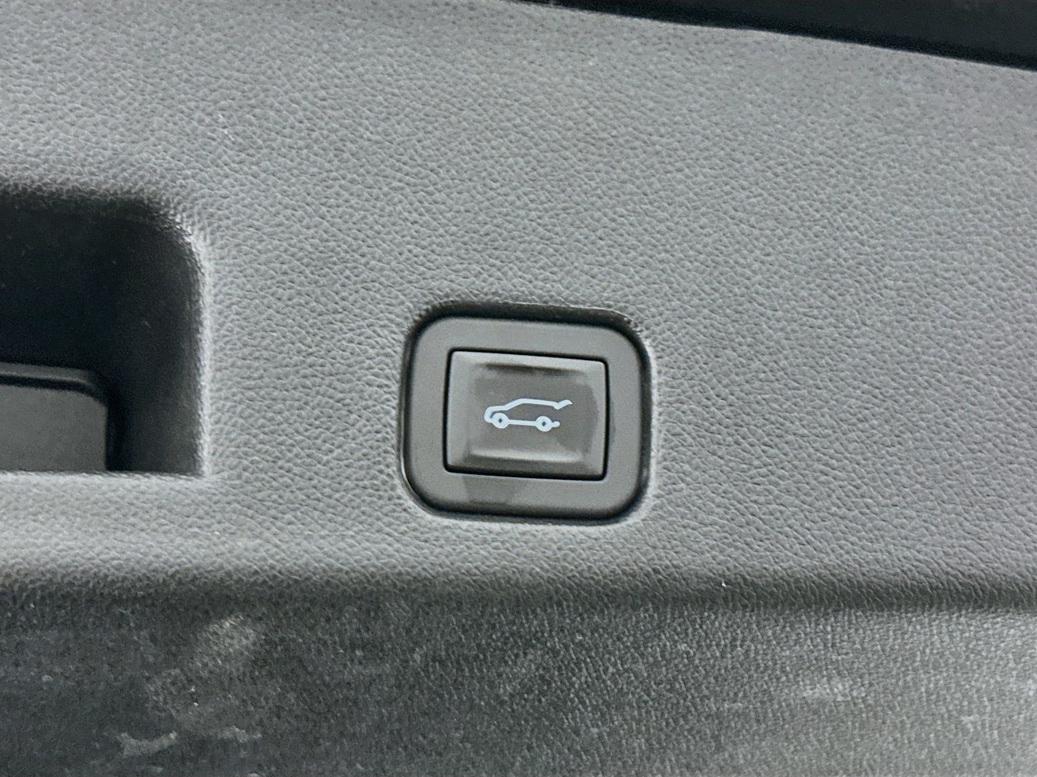 Used 2026 Chevrolet Traverse LT AWD/4WD image 32