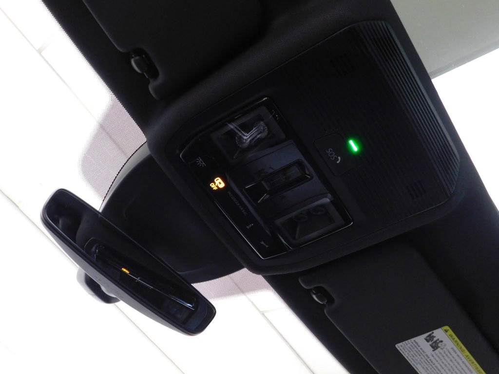 Used 2025 Volkswagen Golf R Black Edition image 73