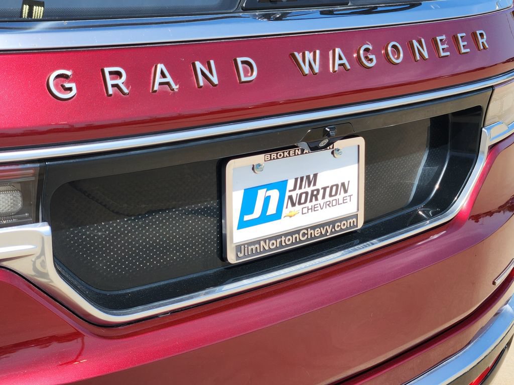 Used 2022 Jeep Grand Wagoneer Series III AWD/4WD image 11