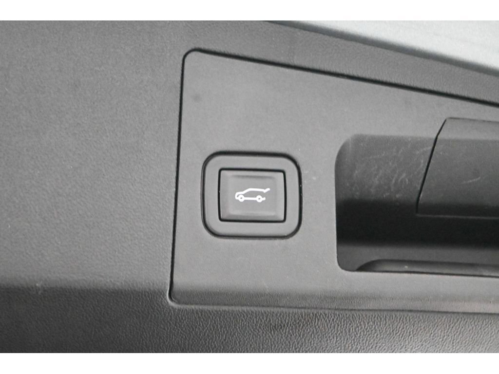 Certified 2022 Cadillac XT5 Premium Luxury image 60