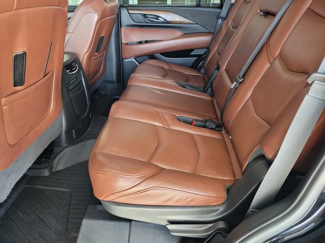 Used 2020 Cadillac Escalade Premium Luxury w/ Escalade Sport Edition AWD/4WD image 15