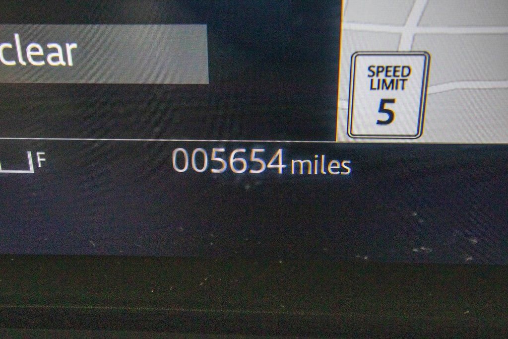 Used 2026 Land Rover Defender 130 S image 23