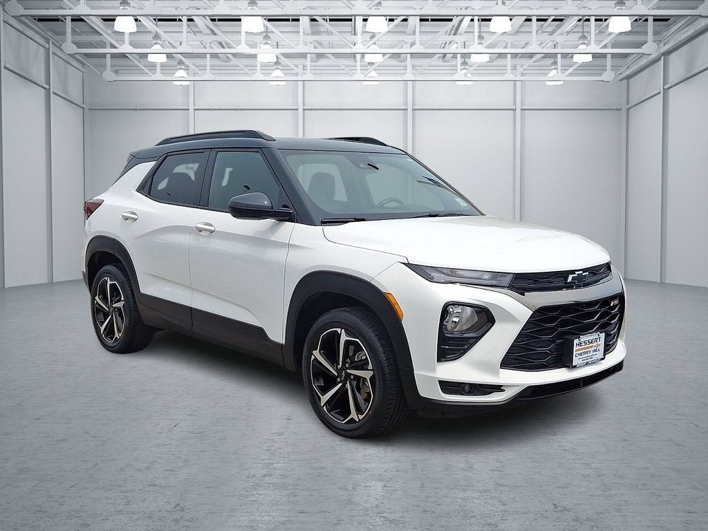 Certified 2022 Chevrolet TrailBlazer RS w/ Technology Package AWD/4WD image 4