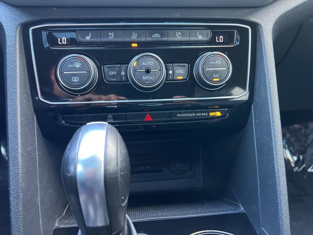 Certified 2023 Volkswagen Atlas Cross Sport SEL Premium R-Line image 37