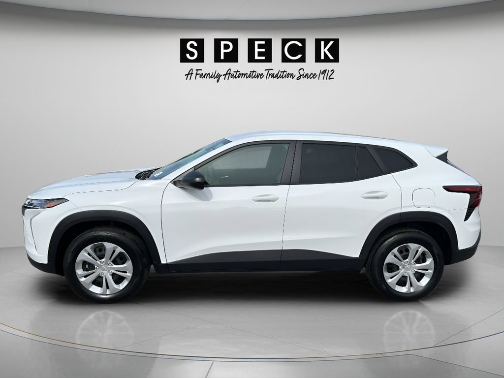 Used 2025 Chevrolet Trax LS FWD video 2