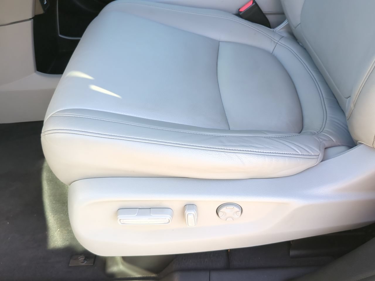 Certified 2024 Honda Odyssey EX-L image 15