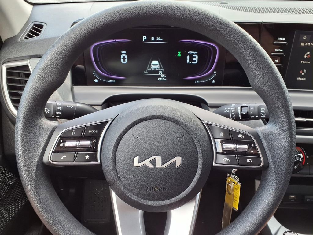 Used 2026 Kia Seltos LX AWD/4WD image 12
