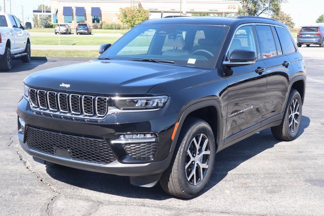 New 2025 Jeep Grand Cherokee Limited w/ Trailer Tow Package image 19