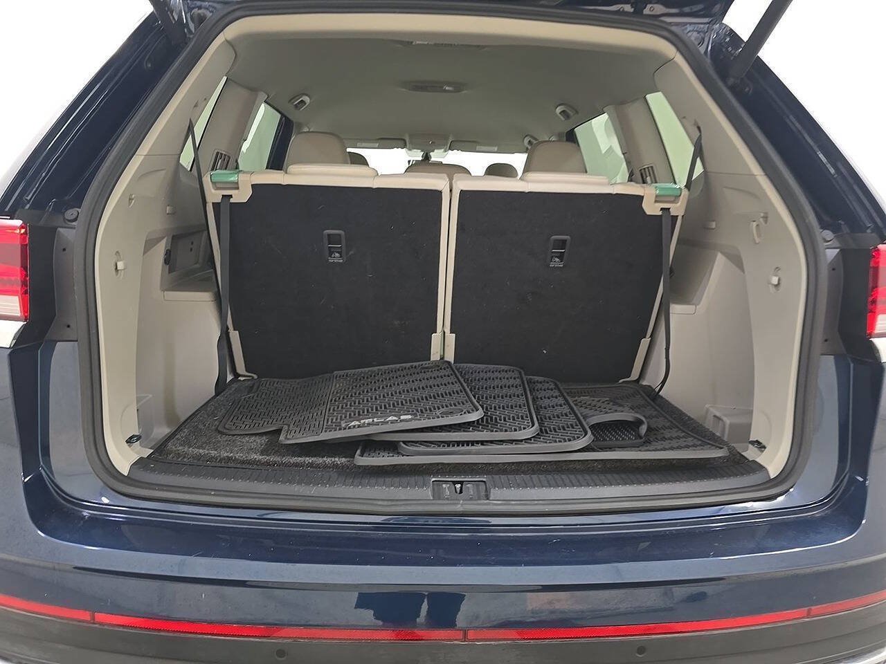 Used 2023 Volkswagen Atlas SE FWD image 11