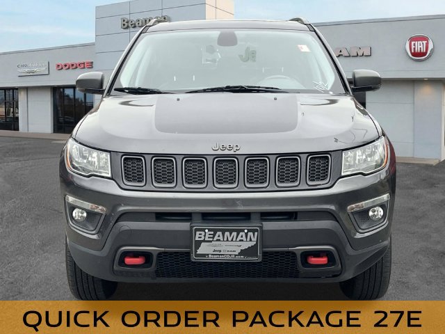 Used 2018 Jeep Compass Trailhawk w/ Leather Interior Group AWD/4WD image 2