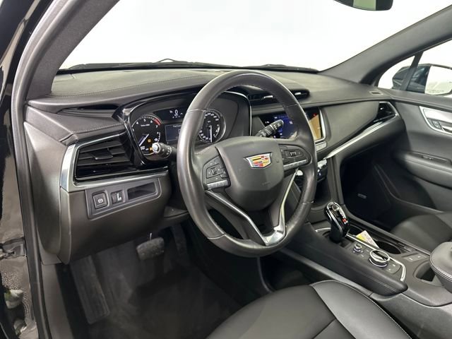 Used 2024 Cadillac XT6 Luxury image 13