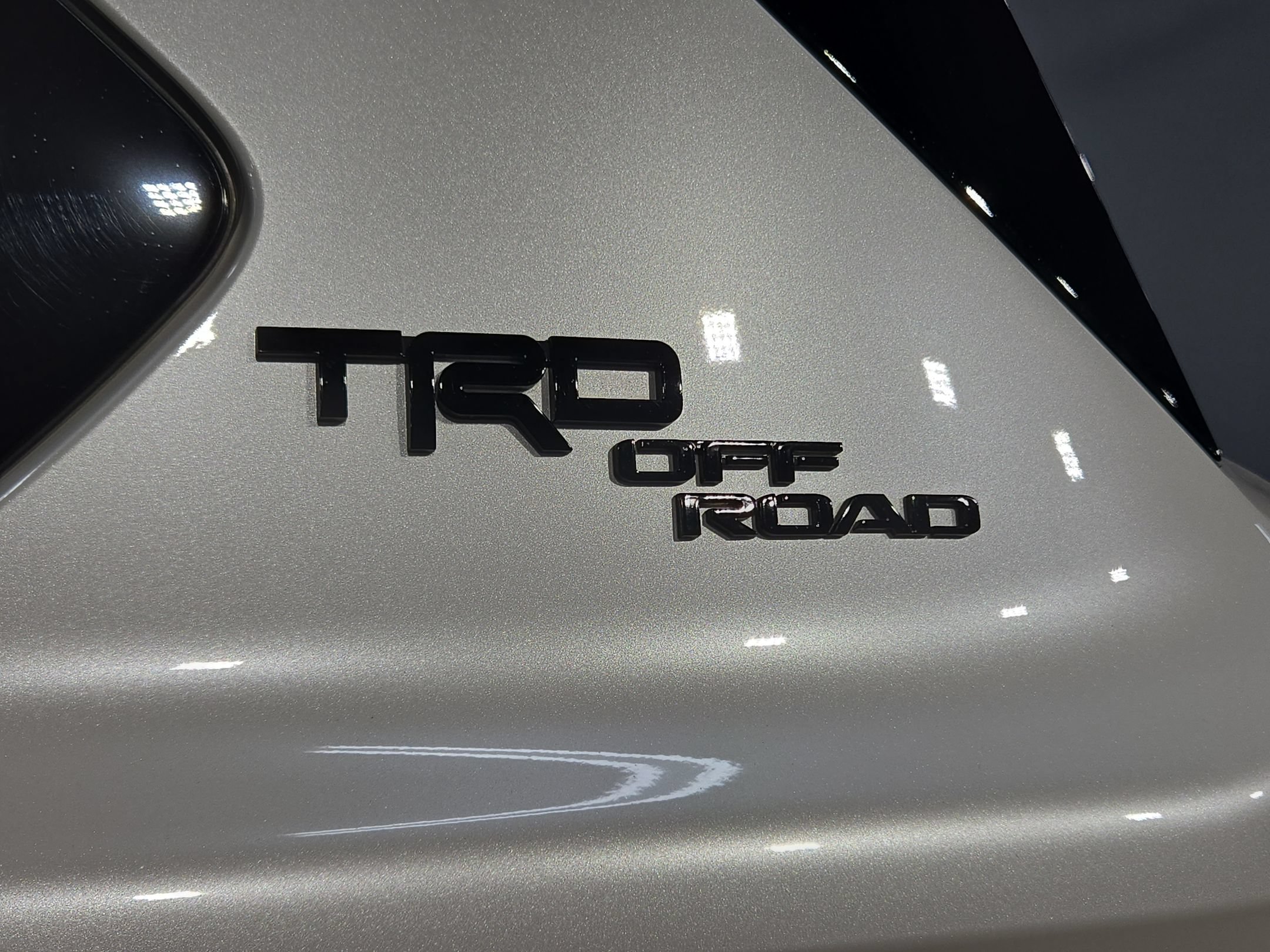 Used 2024 Toyota Sequoia Platinum w/ TRD Off-Road Package AWD/4WD image 38