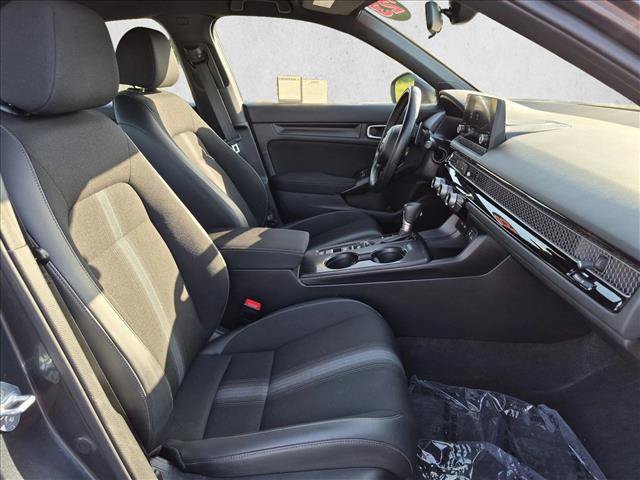 Used 2023 Honda Civic Sport image 19