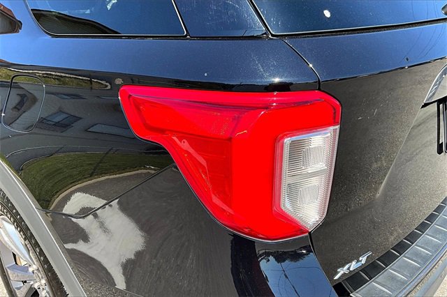 Used 2023 Ford Explorer XLT w/ Equipment Group 202A image 23