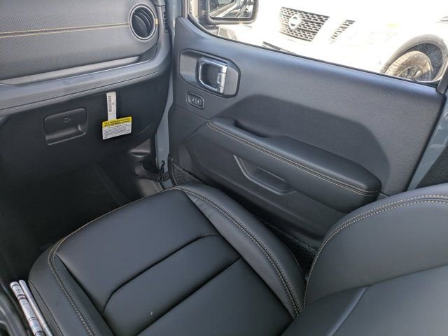 New 2025 Jeep Wrangler Unlimited Rubicon 392 image 14