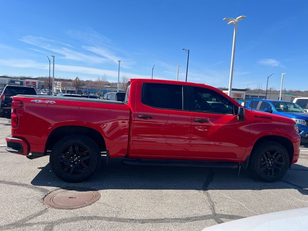Used 2024 Chevrolet Silverado 1500 Custom w/ Turbomax Blackout Package image 2
