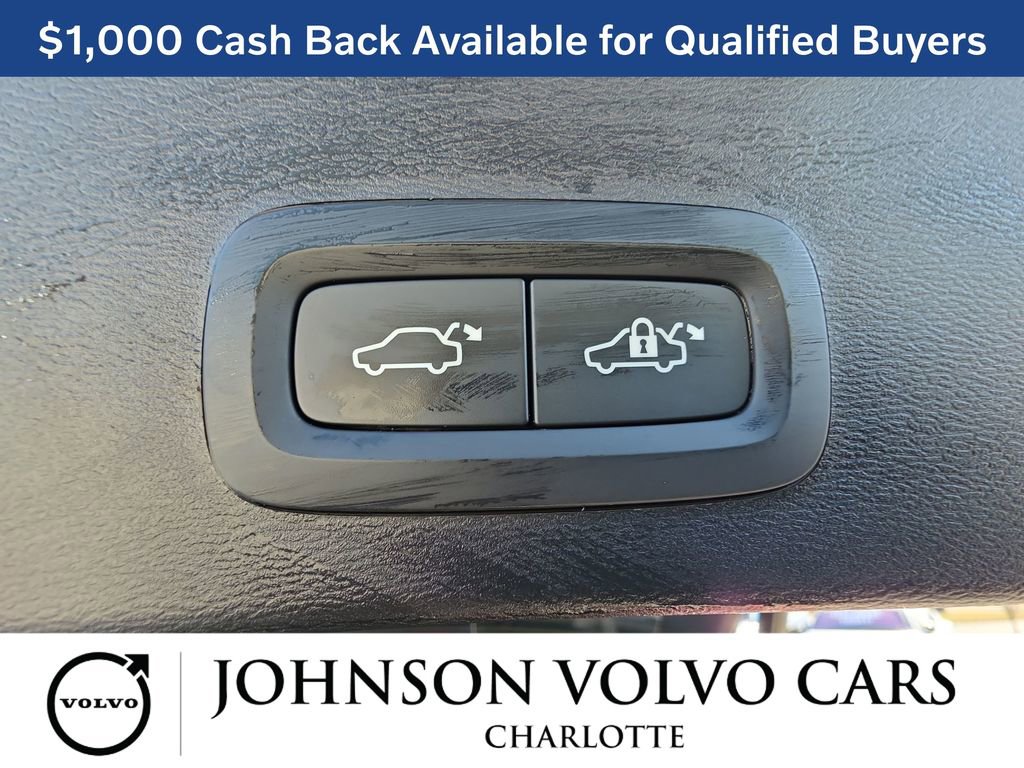 New 2026 Volvo XC40 B4 Plus w/ Protection Package Premier FWD image 13