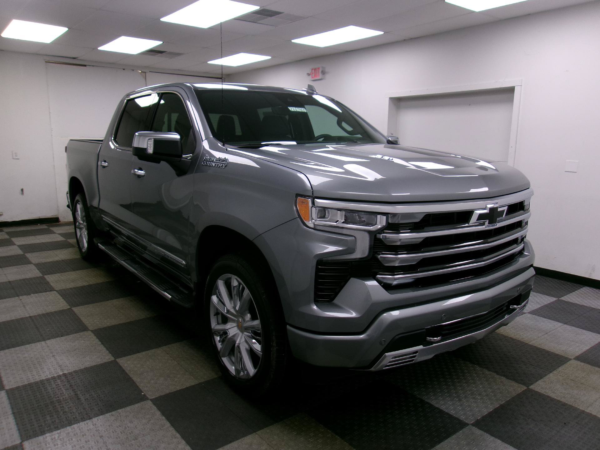 New 2026 Chevrolet Silverado 1500 High Country w/ Technology Package AWD/4WD image 15