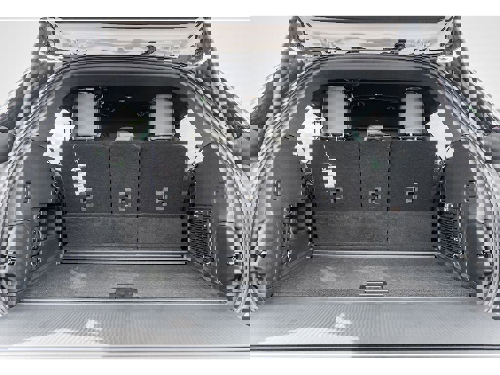 New 2025 Ford Expedition Platinum w/ Stealth Performance Package image 29