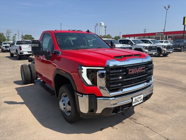 New 2026 GMC Sierra 3500 Pro w/ Convenience Package AWD/4WD image 8
