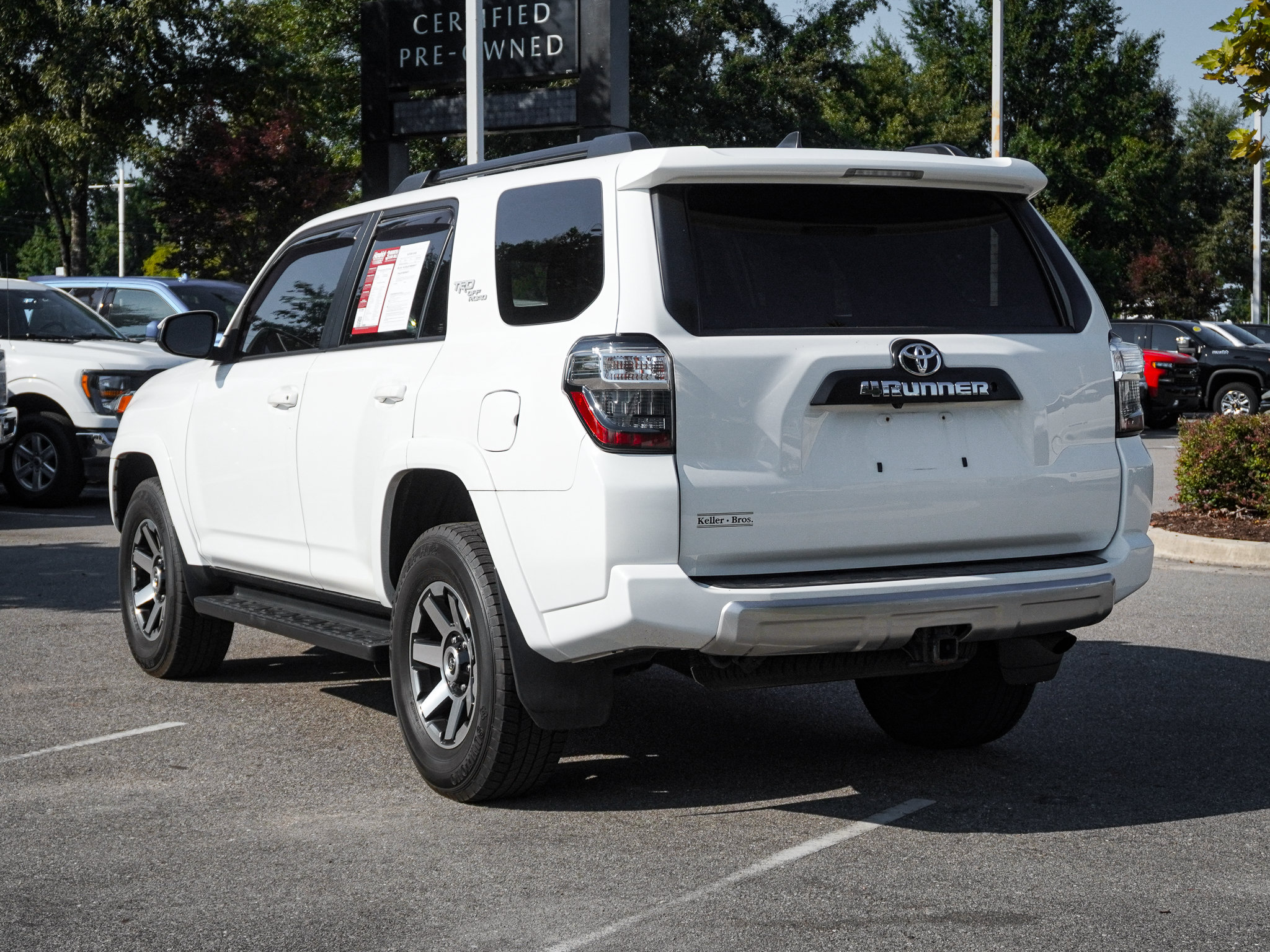 Used 2019 Toyota 4Runner TRD Off-Road AWD/4WD image 9